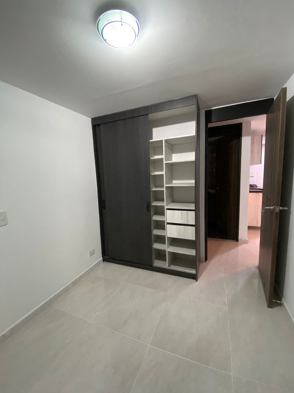 Apartamento en venta en Robledo Pajarito Sector Las Lunas