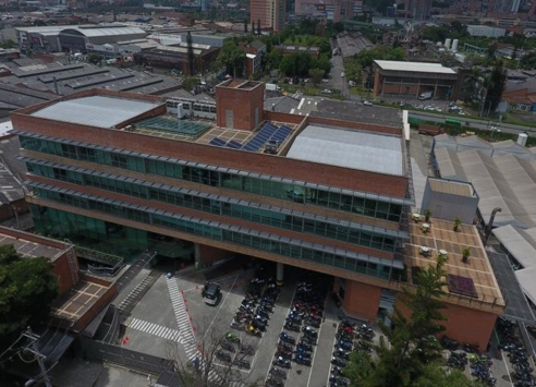 Edificio  para venta  cerca de fabricas Unidas