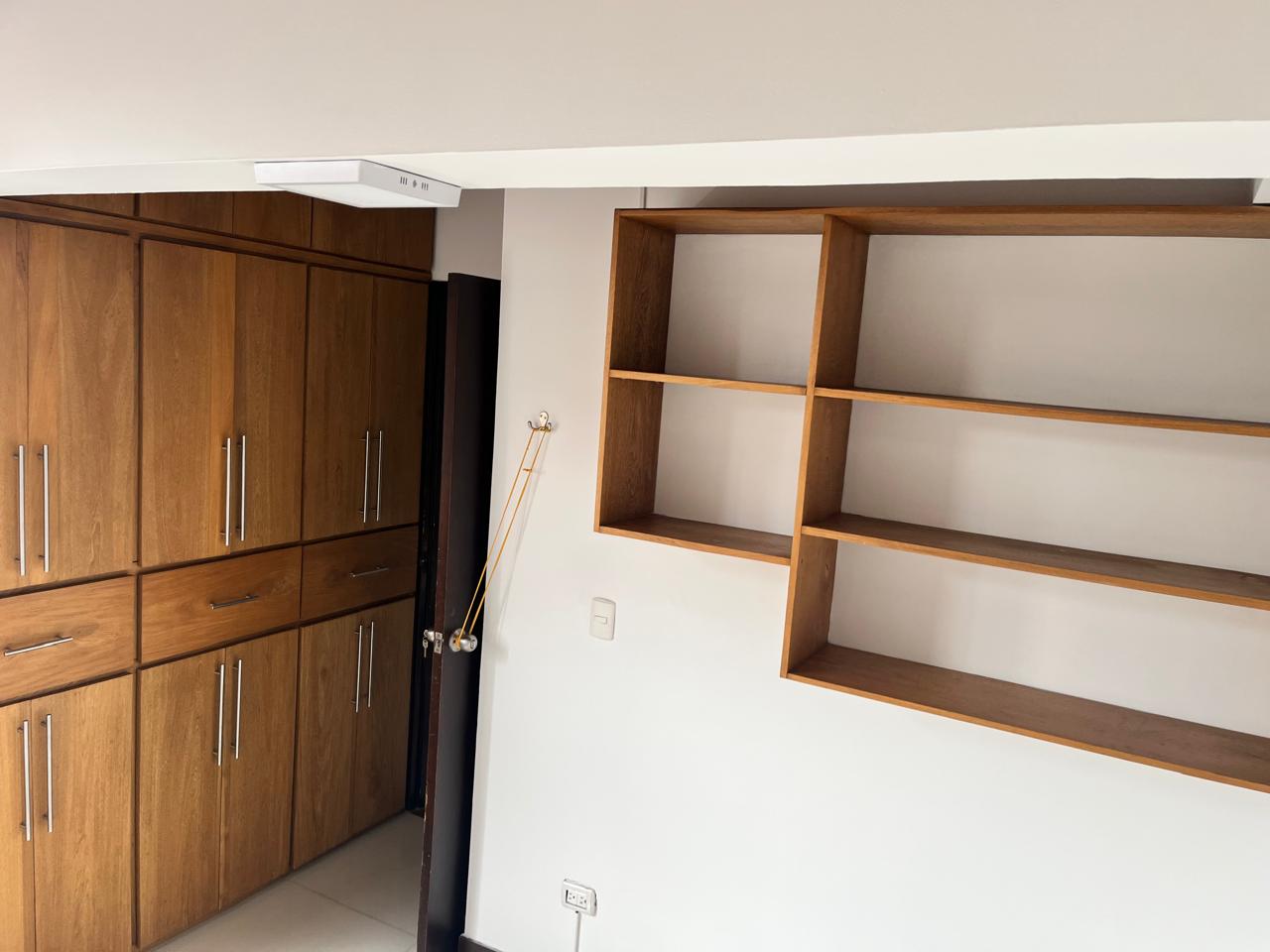 Apartamento en Venta Medellin Loma de los Bernal