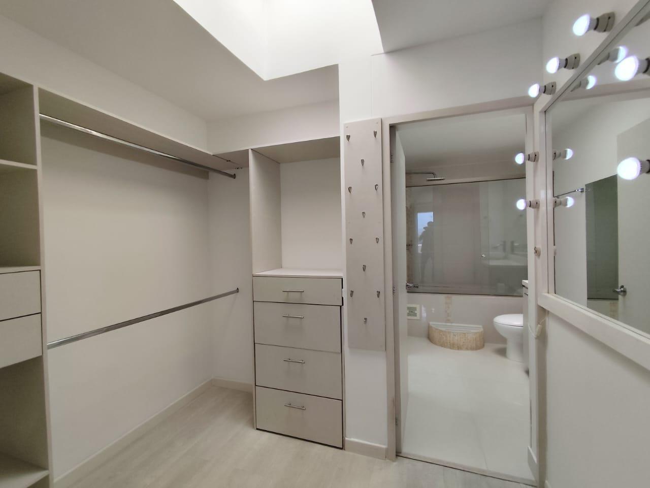 Apartamento amoblado para la venta- Poblado los Balsos Medellín