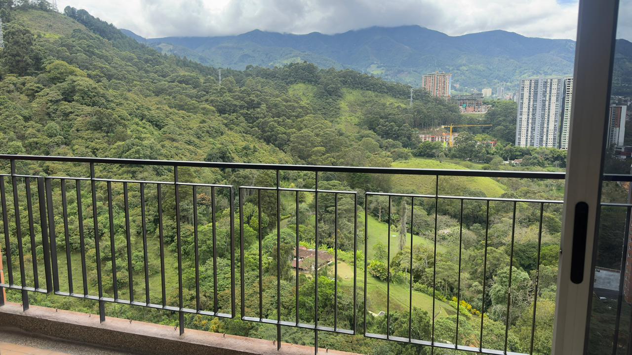 Venta de apartamento en Sabaneta San Remo