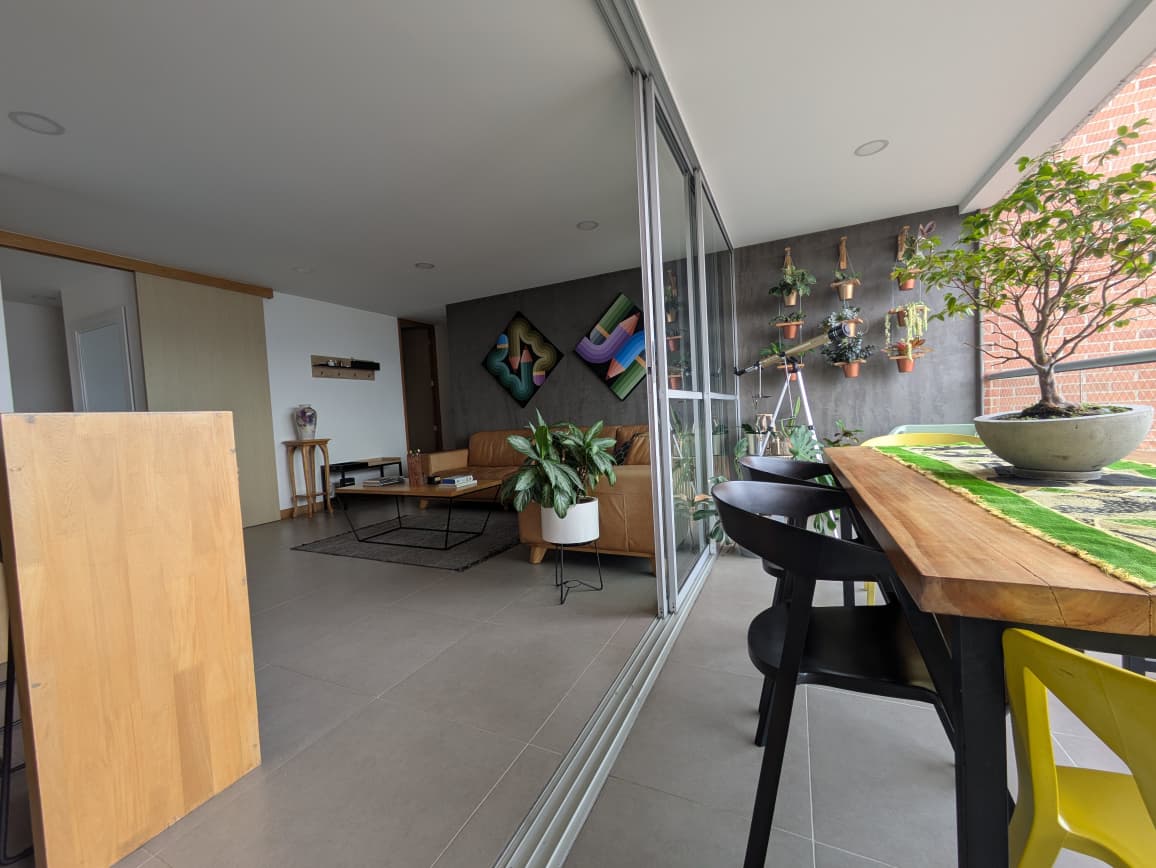 Apartamento en venta en Envigado Loma del Esmeraldal