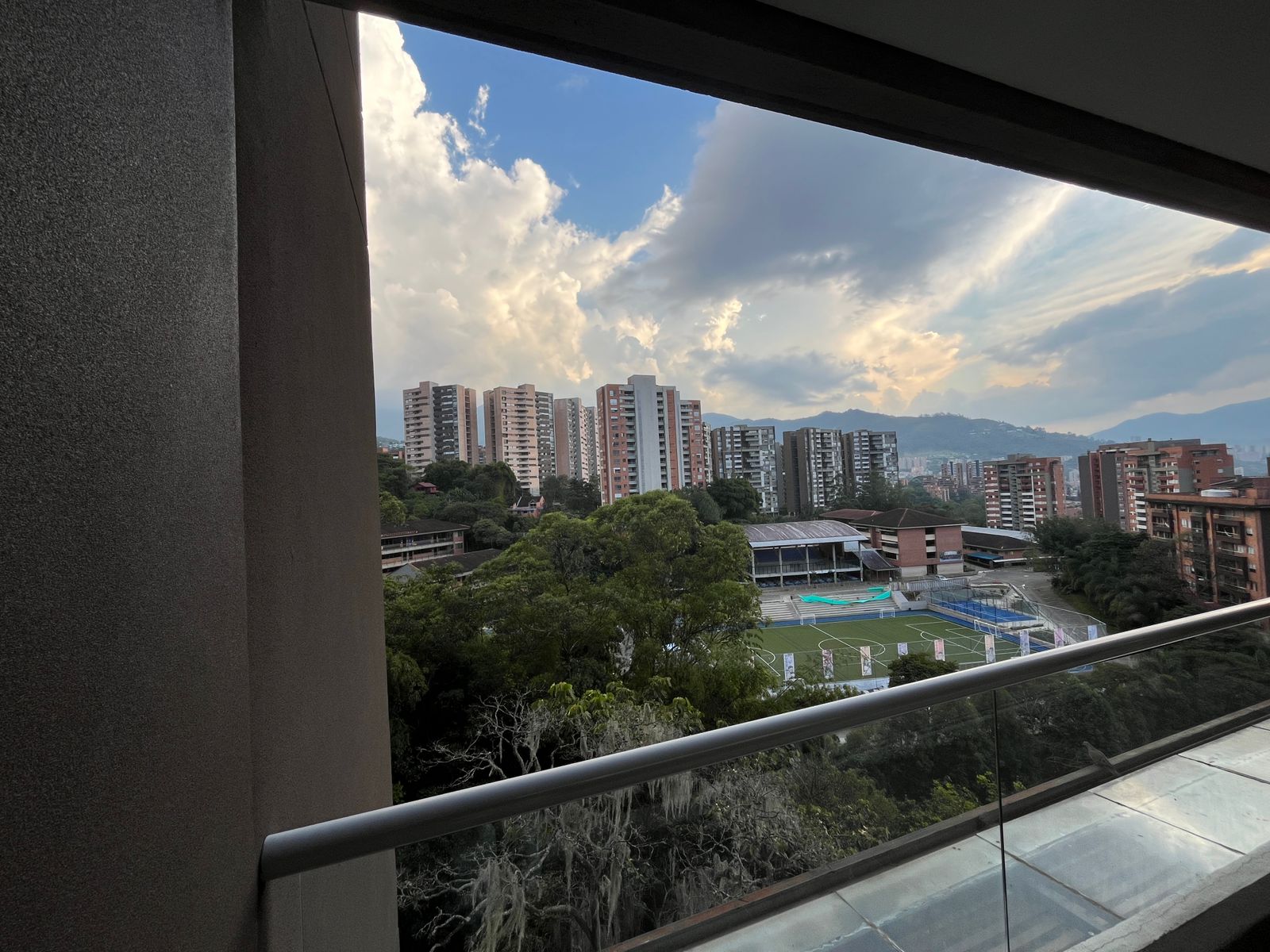 Vendo  Apartamento envigado loma del chocho