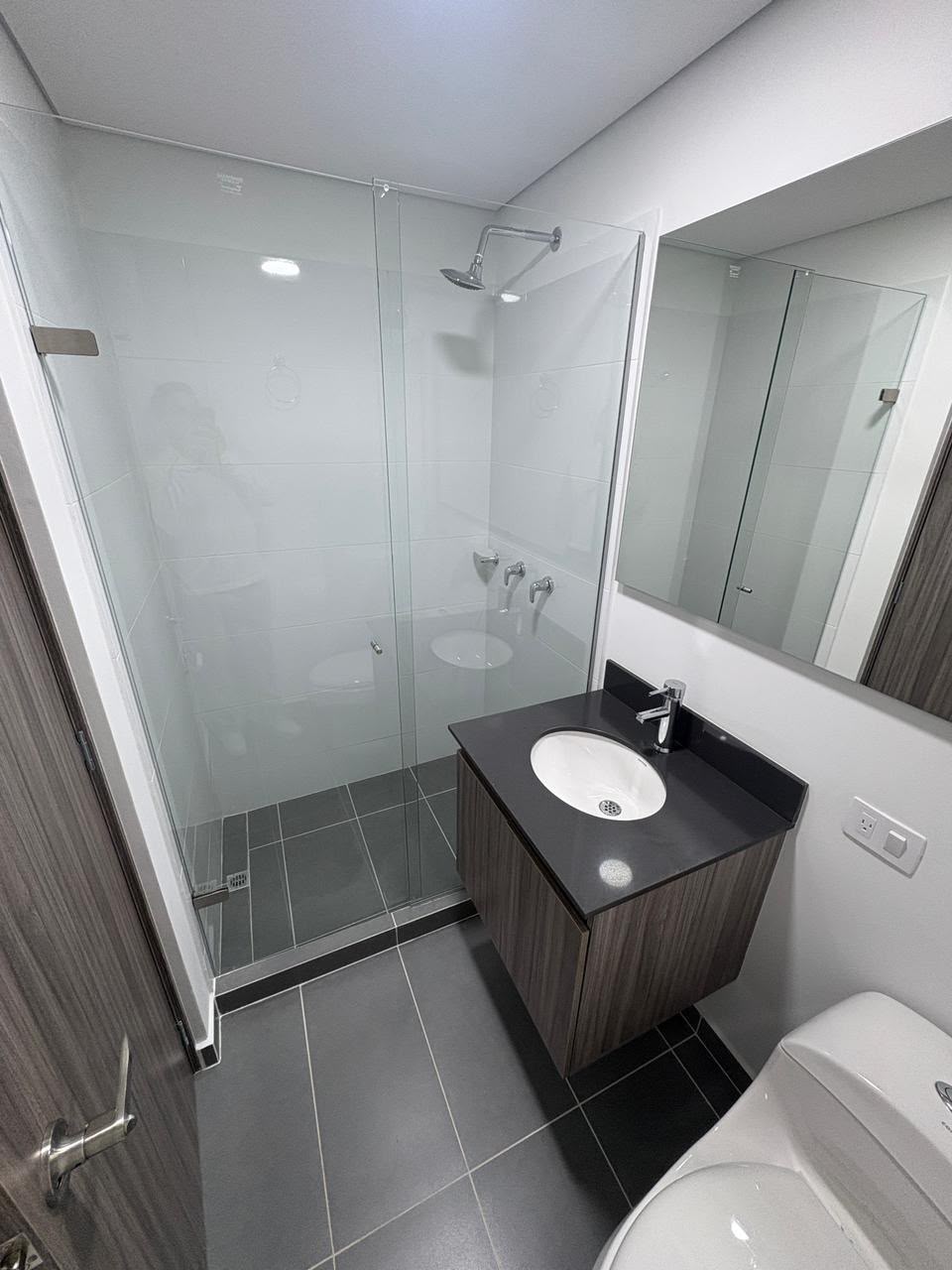 Apartamento para estrenar en arriendo en Las Palmas Medellín