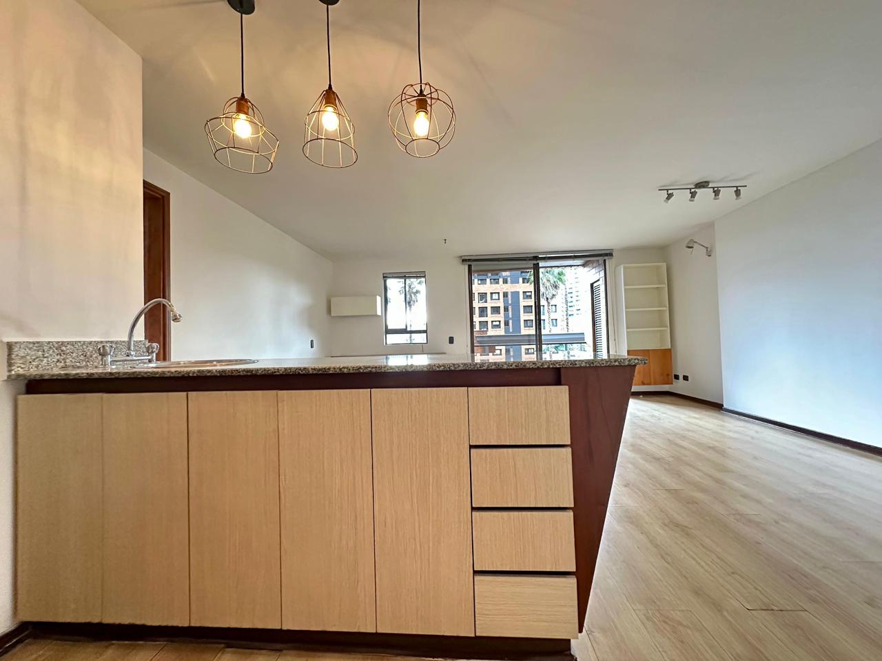 Apartaestudio para arriendo en El Poblado Los Balsos