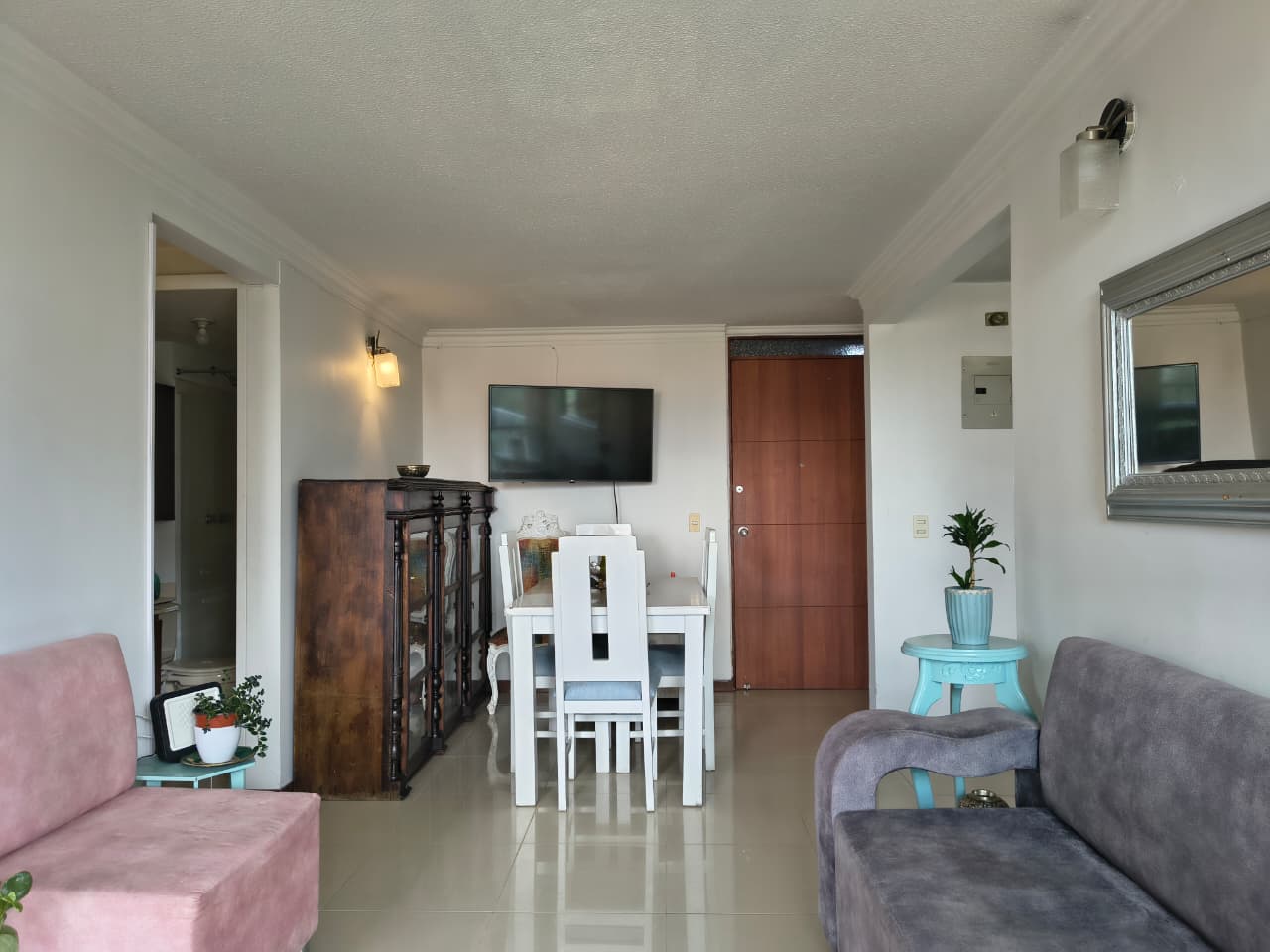 Apartamento para la venta en Loma de los Bernal Medellin
