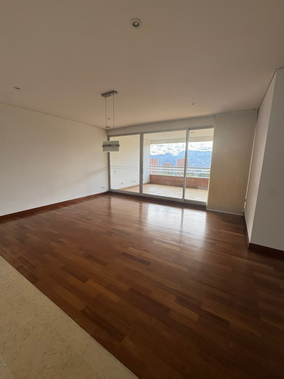 arriendo apartamento sector Los Balsos