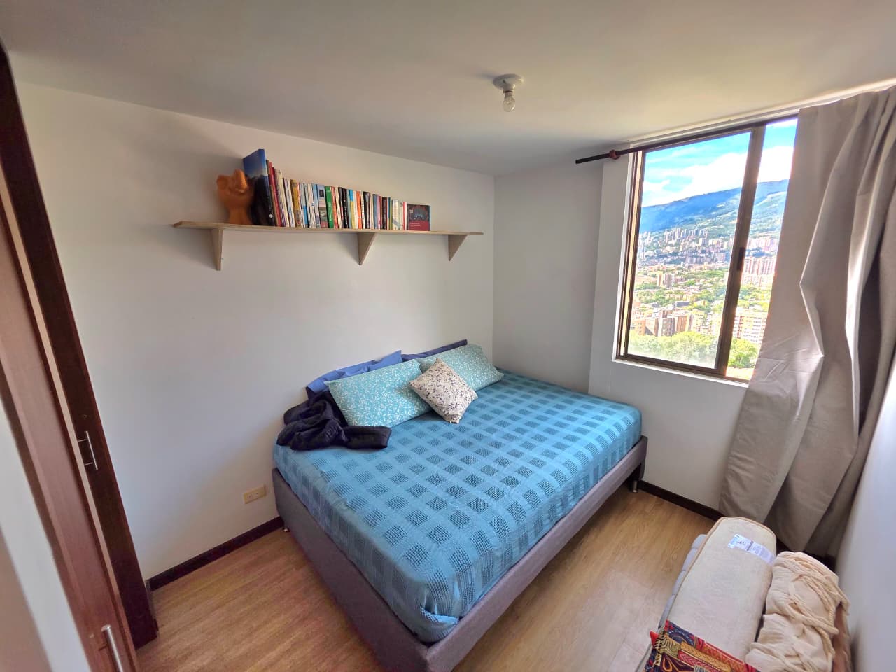 Apartamento en venta en Envigado sector Loma del Barro