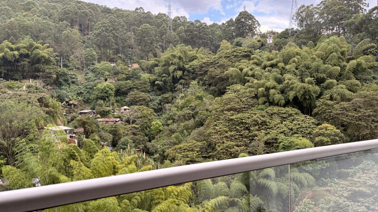 Apartamento para venta en loma del Indio Medellín