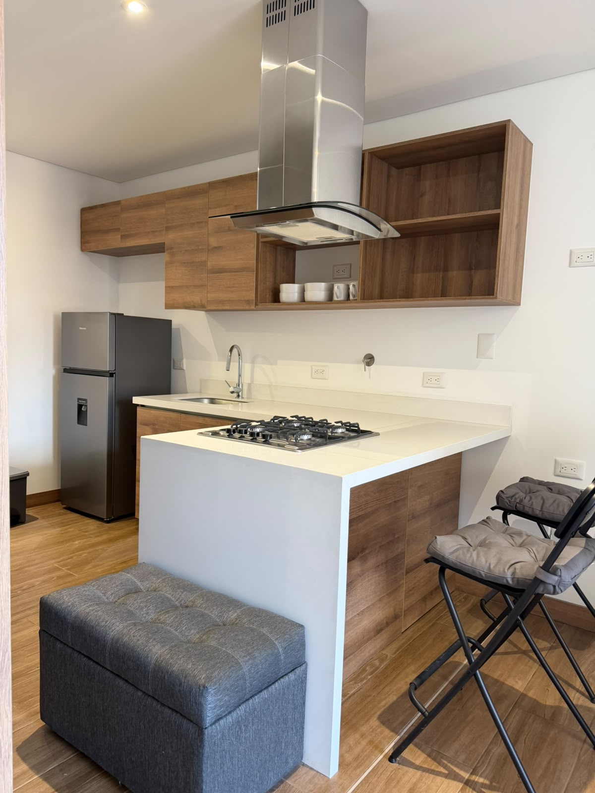 Apartaestudio amoblado para arriendo en Ciudad del Río El Poblado