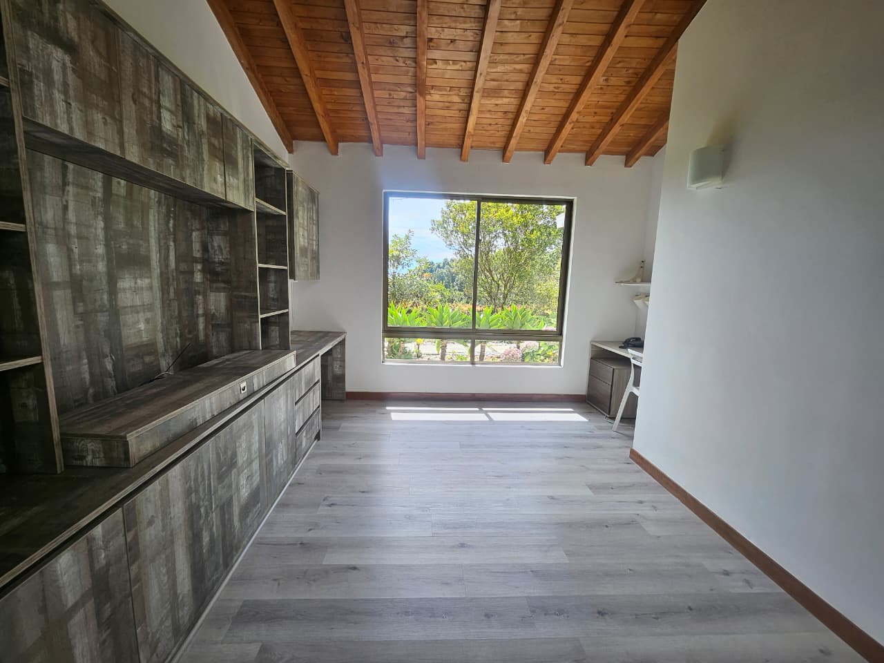 Casa para arriendo en Envigado Loma del Escobero
