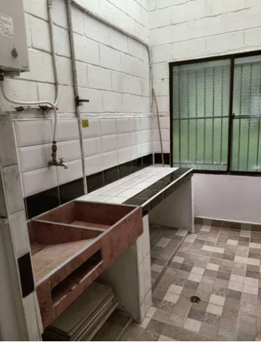 Casa Unifamiliar en venta en Robledo cerca al parque