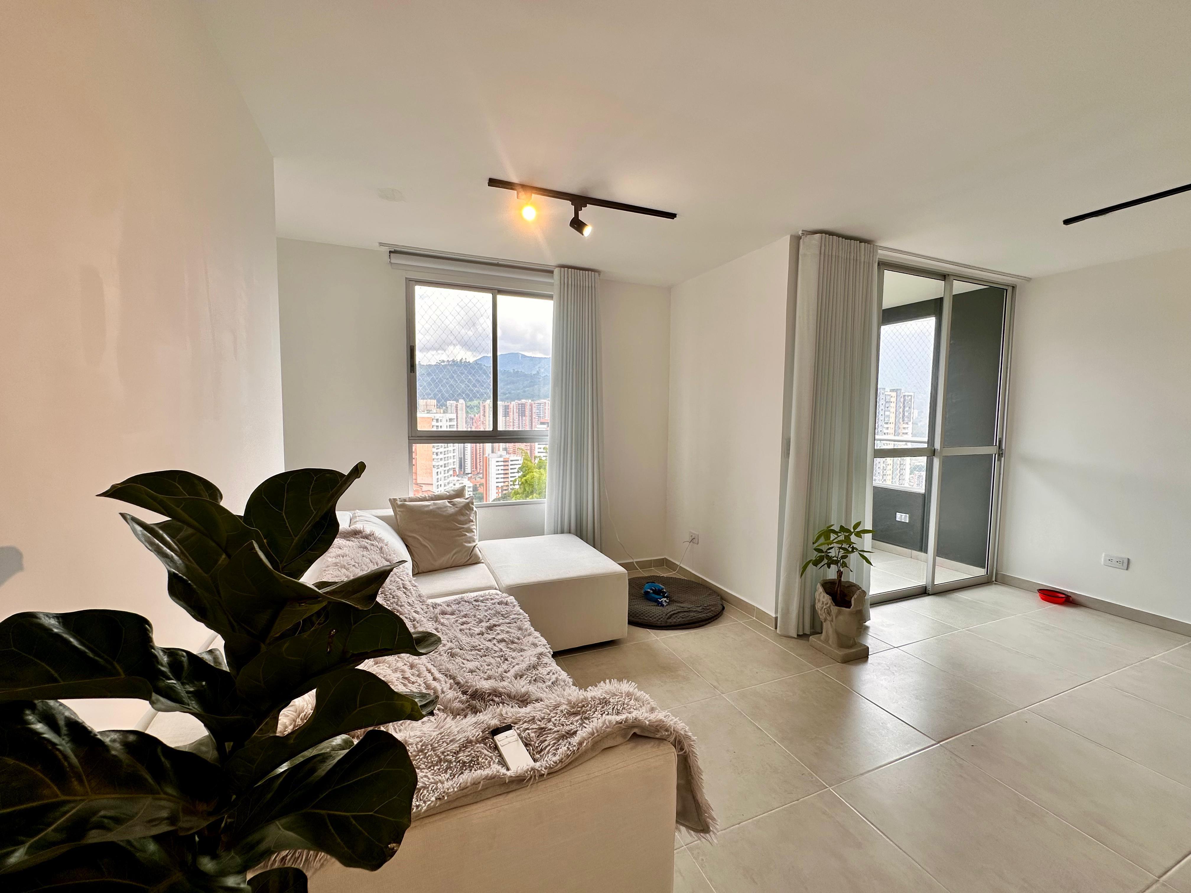 Apartamento amoblado en VENTA en sabaneta, sector las lomitas