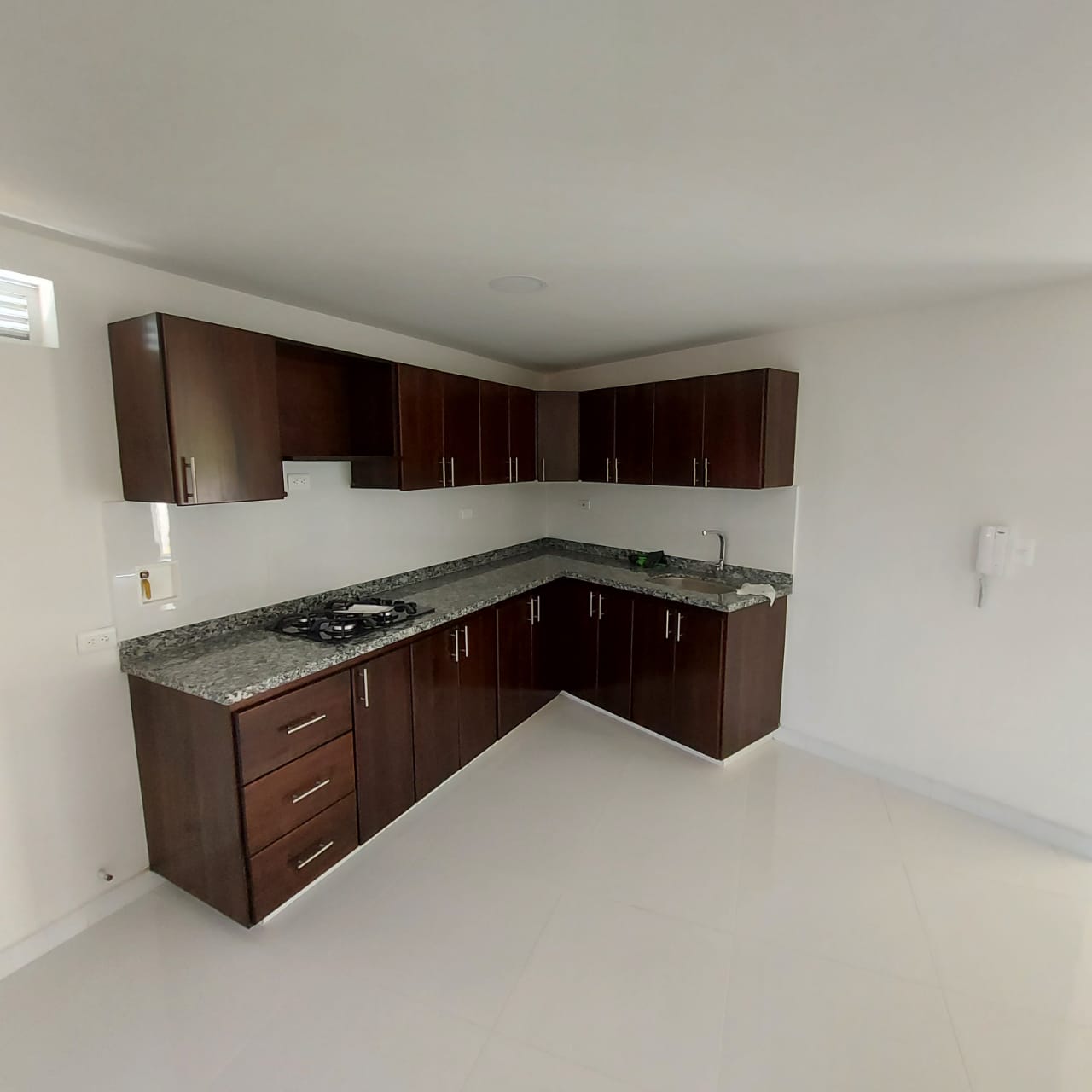 Apartaestudio en venta Medellin Loma de los Bernal