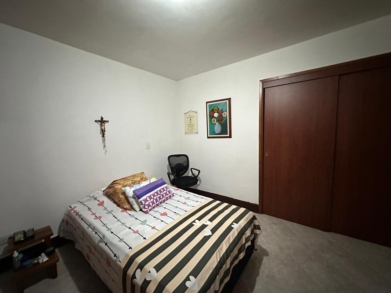 Casa Bifamiliar para la Venta en el Barrio: Laureles, Medellín.