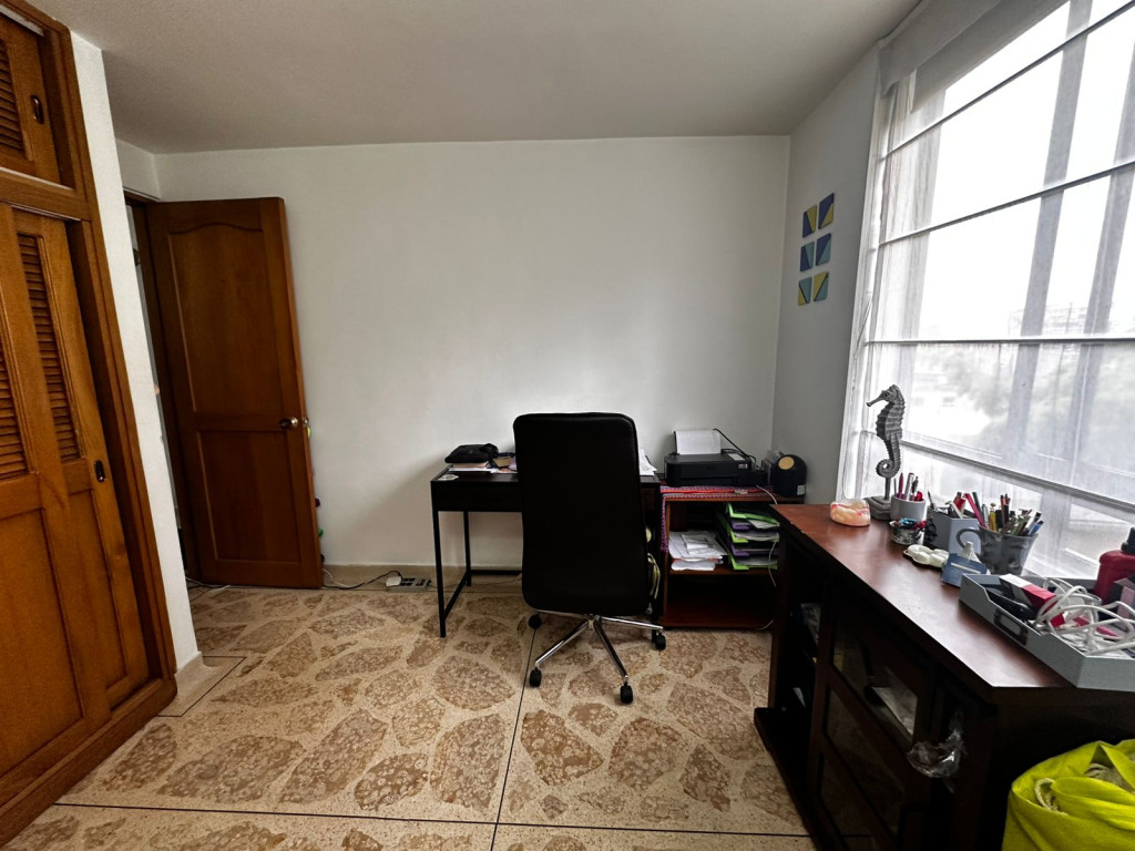 Apartamento duplex en venta en Castropol Medellin