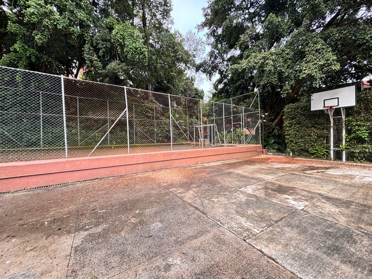 vendo apartamento en Medellín poblado, patio bonito