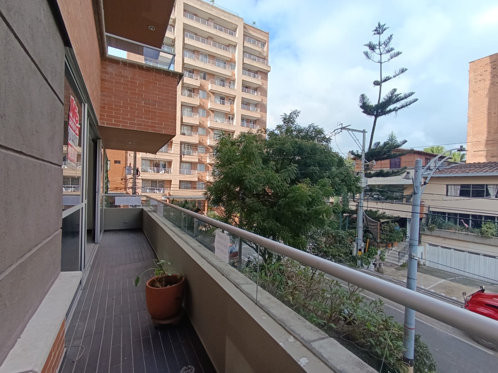 Apartamento en Arriendo  Medellín Laureles