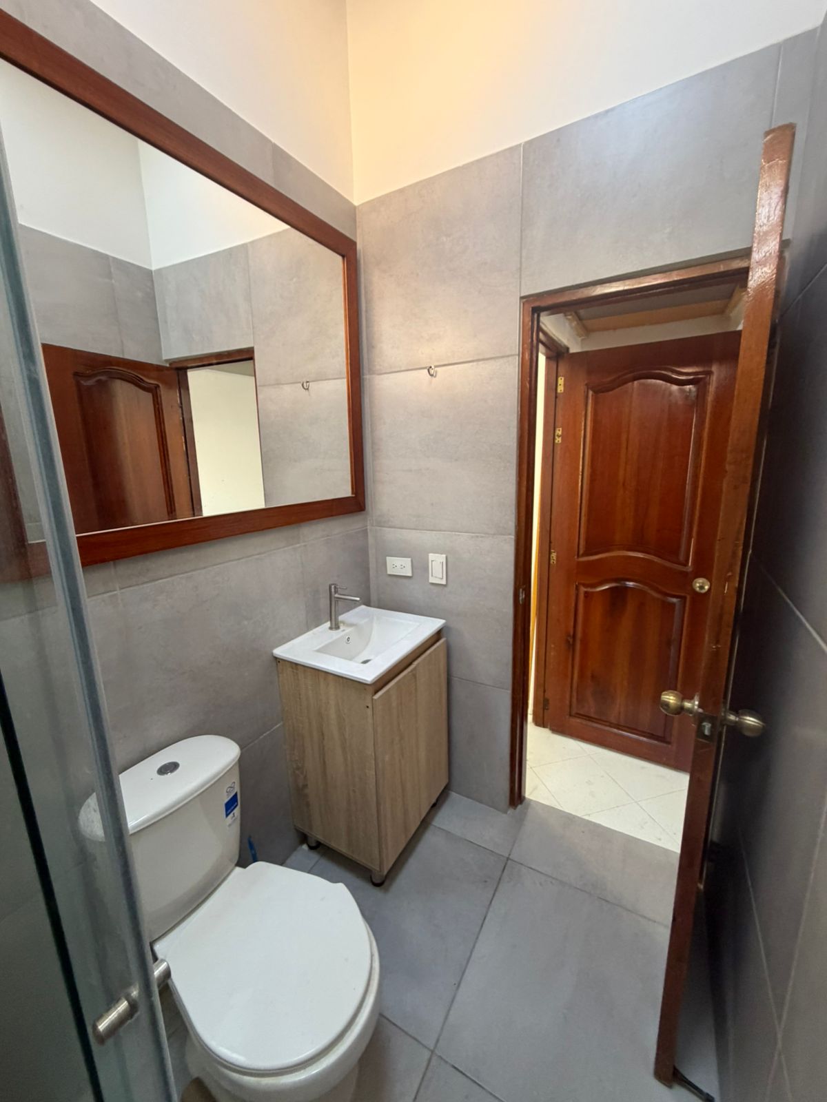 Apartamento para arriendo en Laureles avenida Nutibara