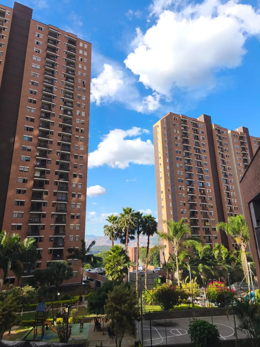 Apartamento en venta  Medellín rodeo alto