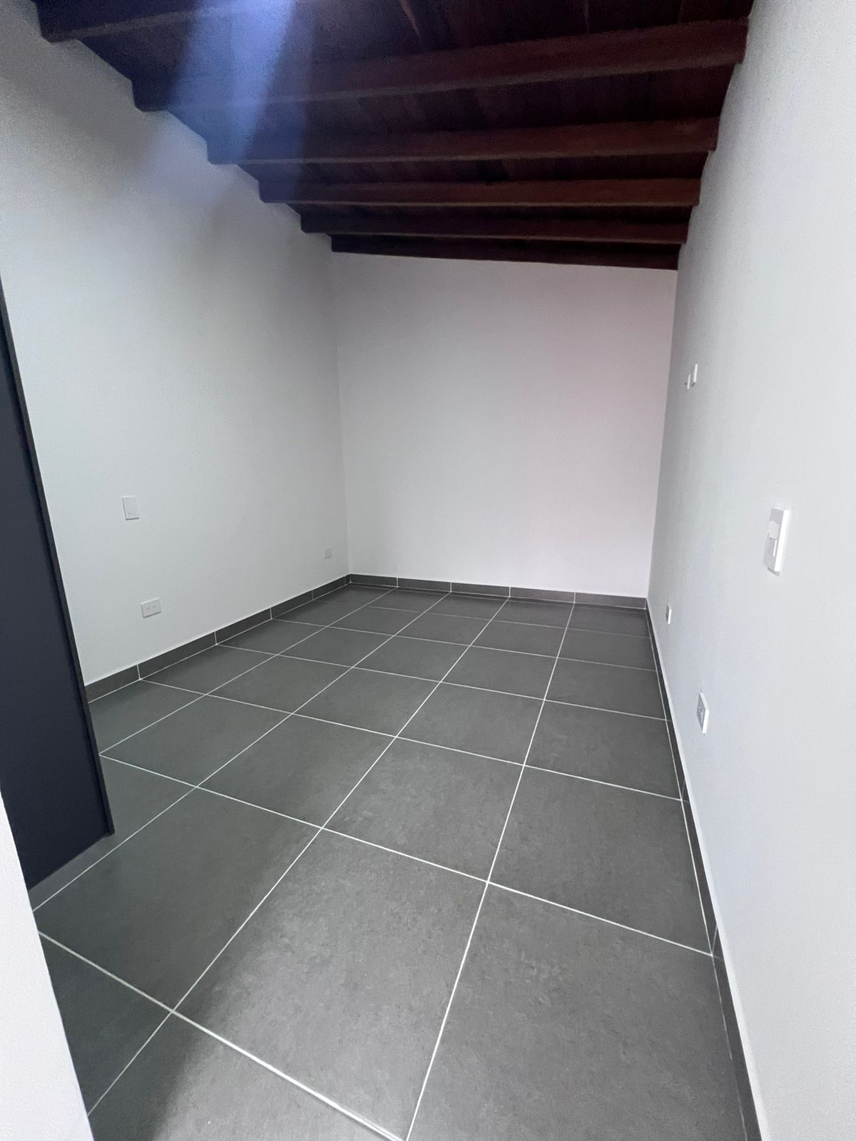 Venta de apartamento duplex para estrenar en Sabaneta Aves Marias