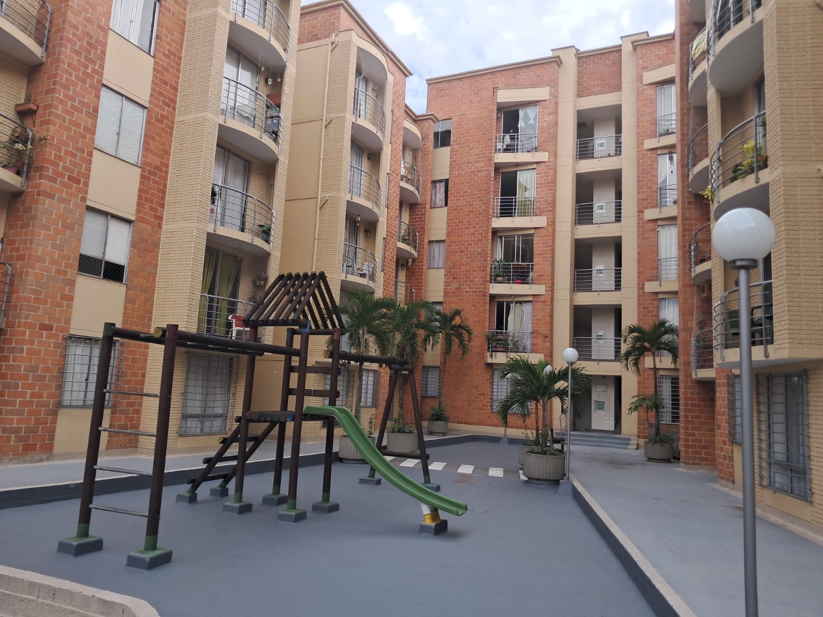 Apartaestudio en Arriendo  en Belén-Malibú- Medellin