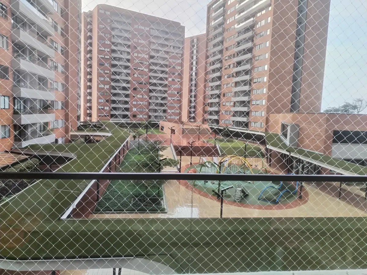 Apartamento Remodelado en envigado loma de las brujas