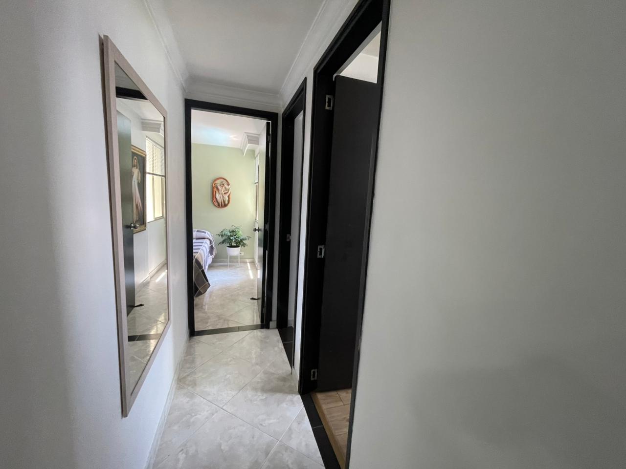 Apartamento en venta en la Loma de los Bernal