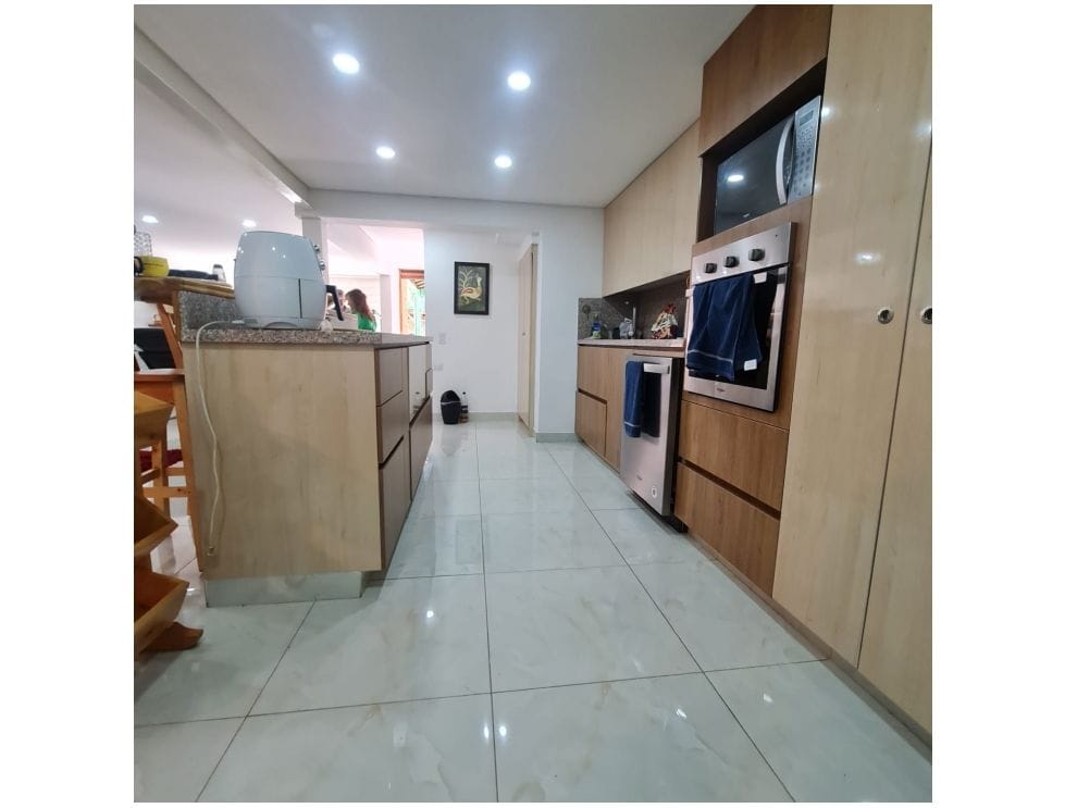 Casa para la venta en La Mota Medellin