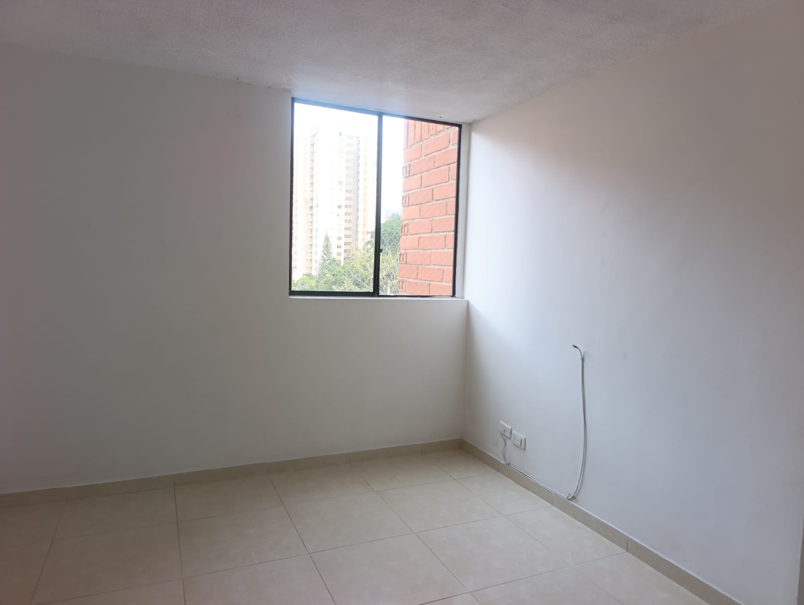 Apartamento en venta Medellín  Loma de los Bernal parte baja