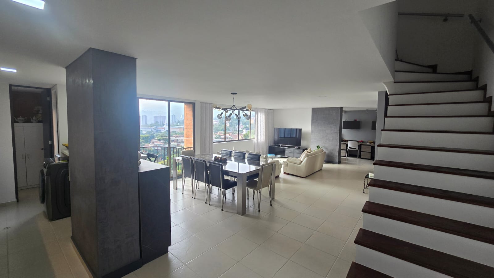 Venta de apartamento duplex en La Estrella Suramerica