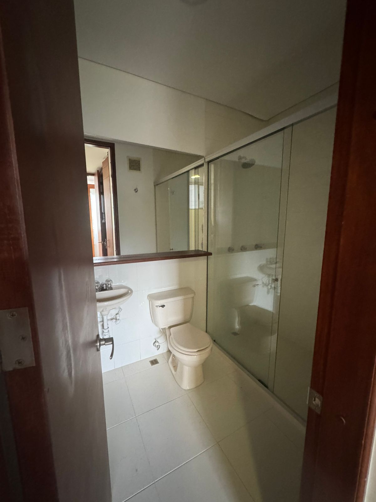 arriendo apartamento sector Los Balsos