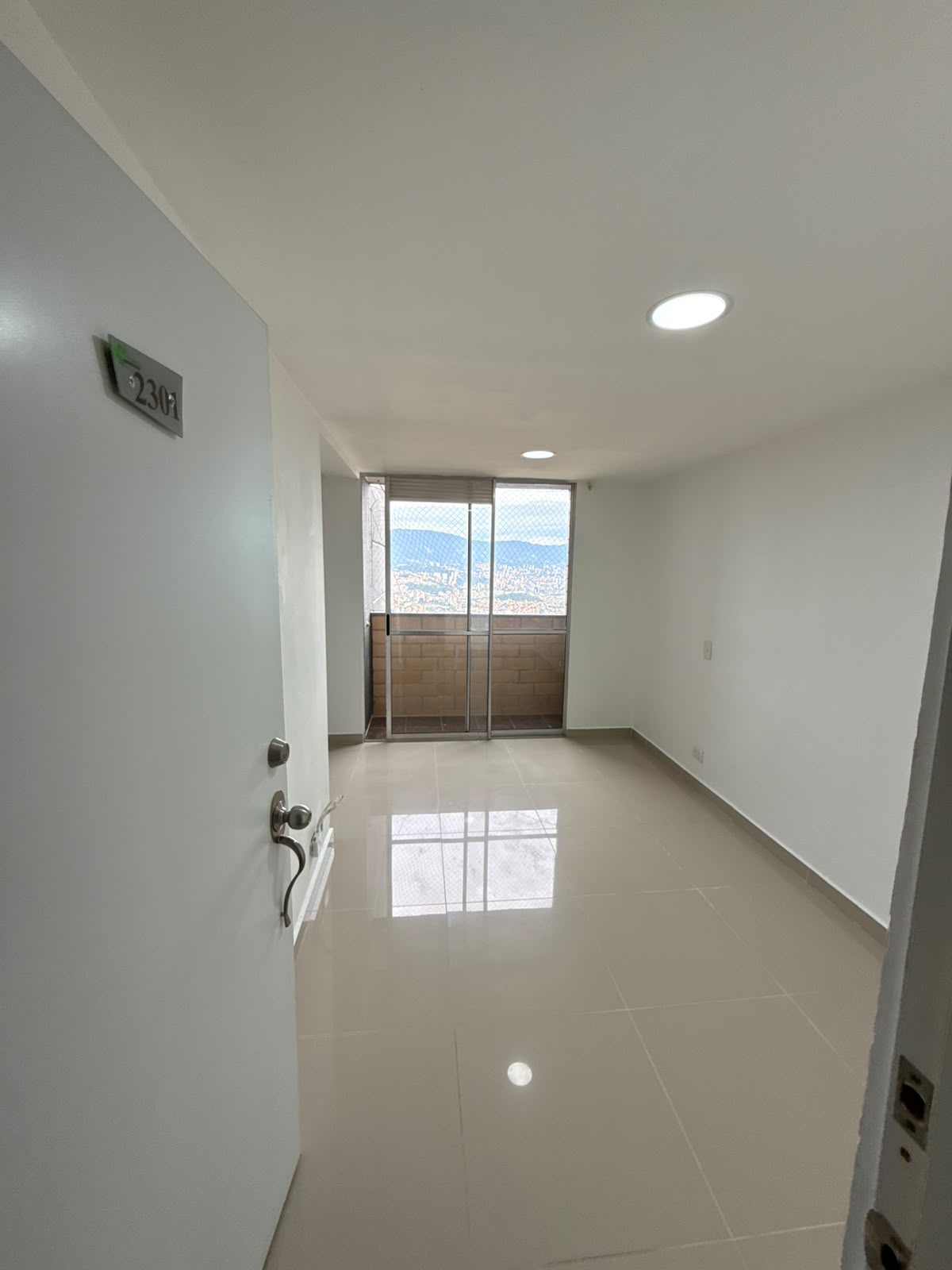 Apartamento en venta en Robledo Pajarito Sector Las Lunas