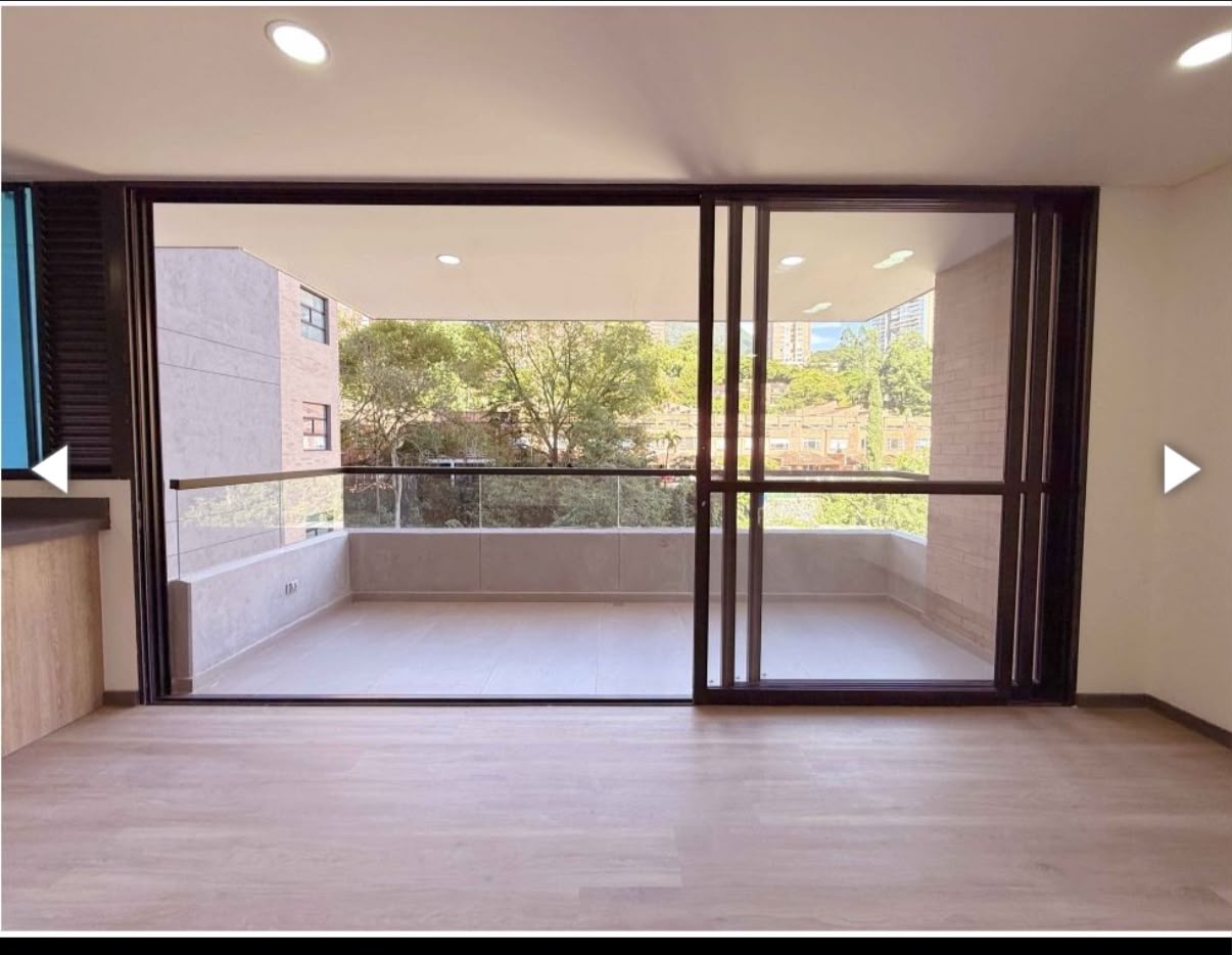 Apartamento en venta en Envigado Loma las brujas