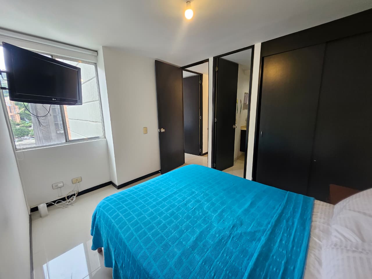 Apartamento amoblado en arriendo en Ciudad del Río El Poblado