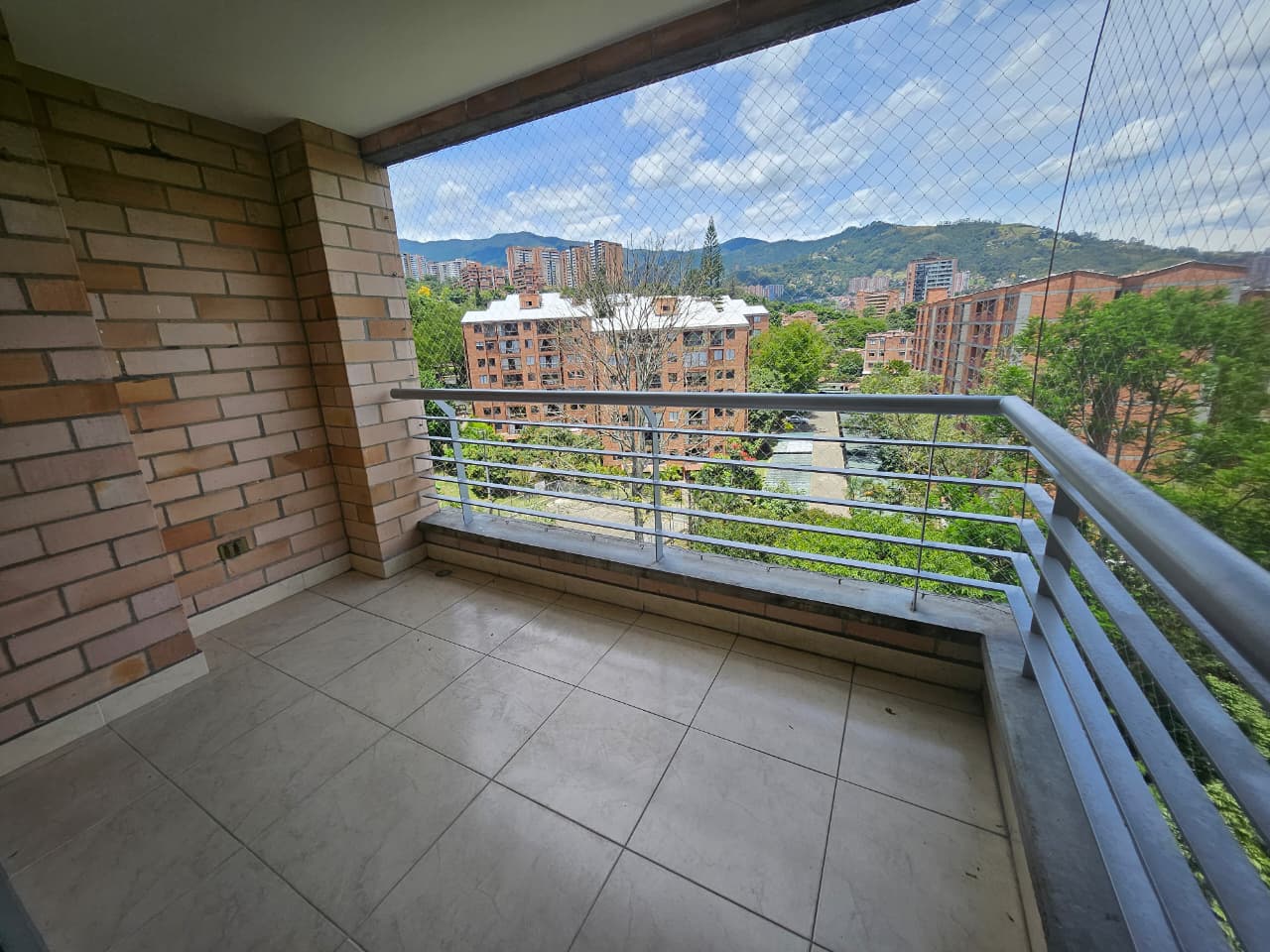 Apartamento en arriendo en la Loma del Escobero Envigado