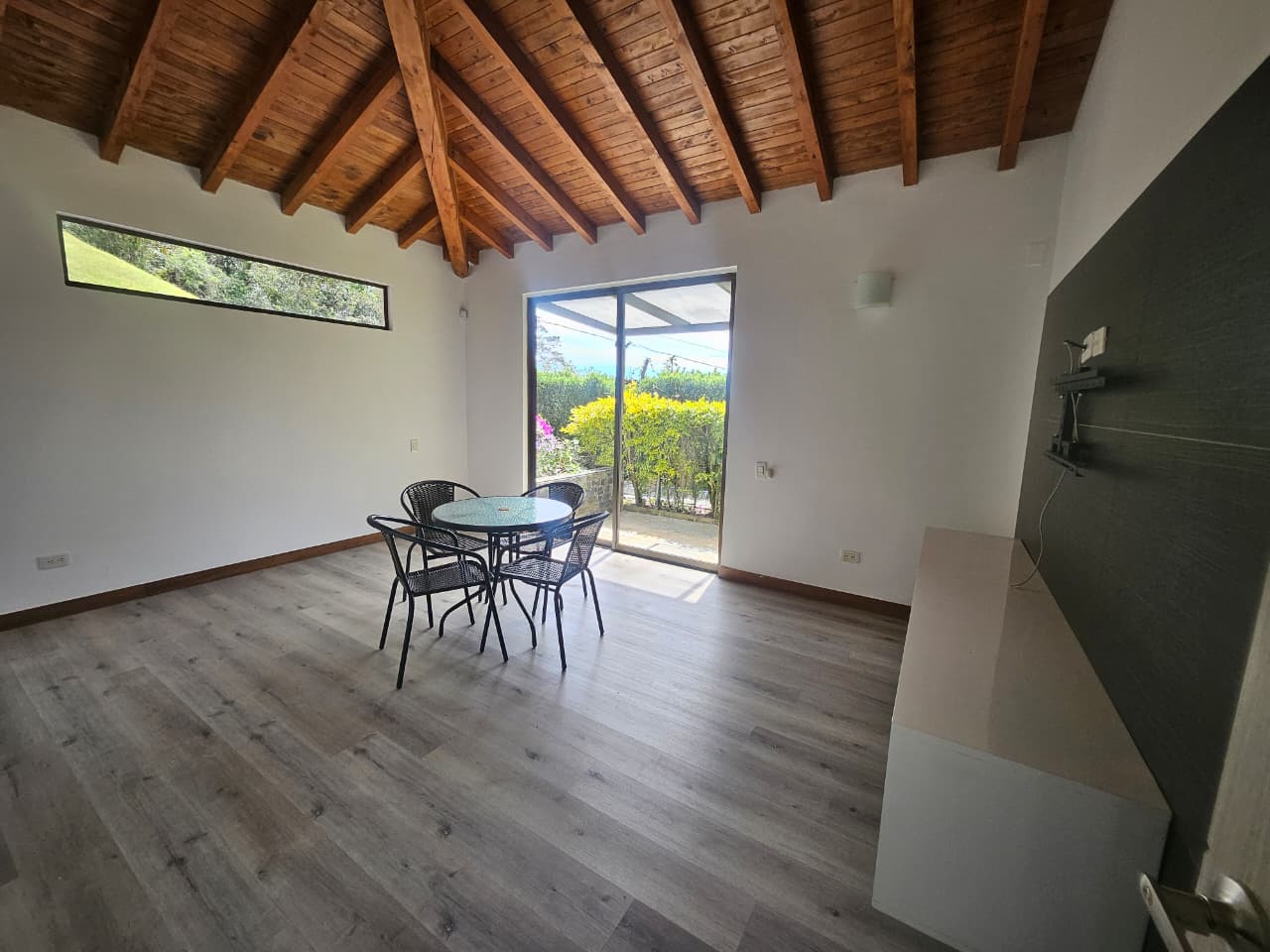 Casa para arriendo en Envigado Loma del Escobero