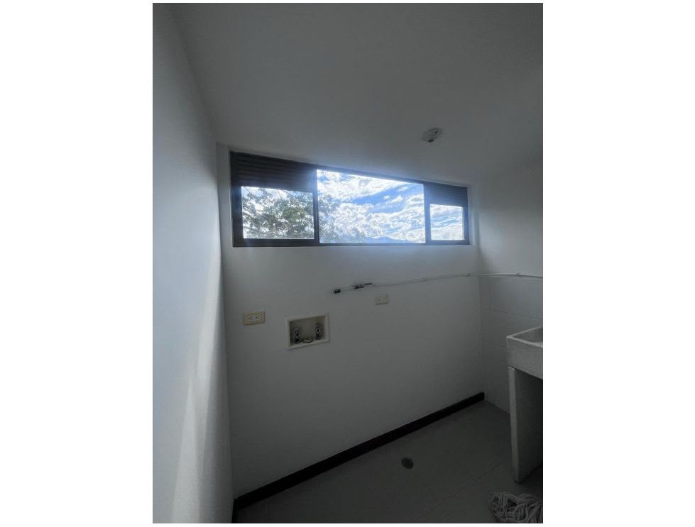 Apartamento para la venta en Envigado Loma del Barro