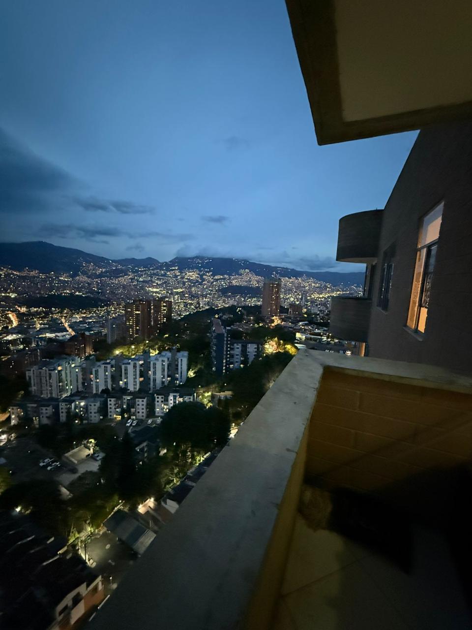 Apartamento para la venta en Loma del Indio -  Medellín