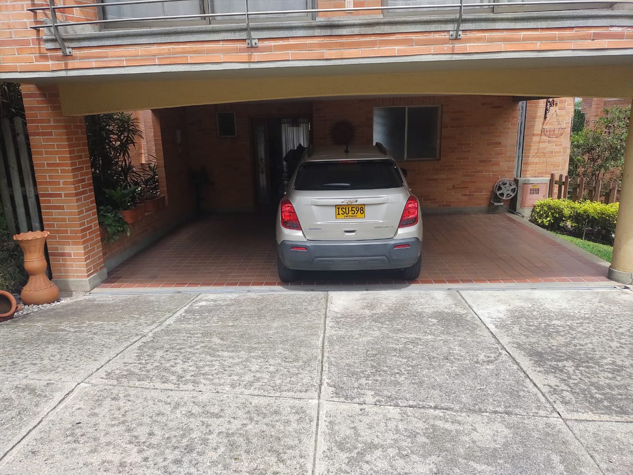 CASA EN VENTA EN EL POBLADO LA CALERA