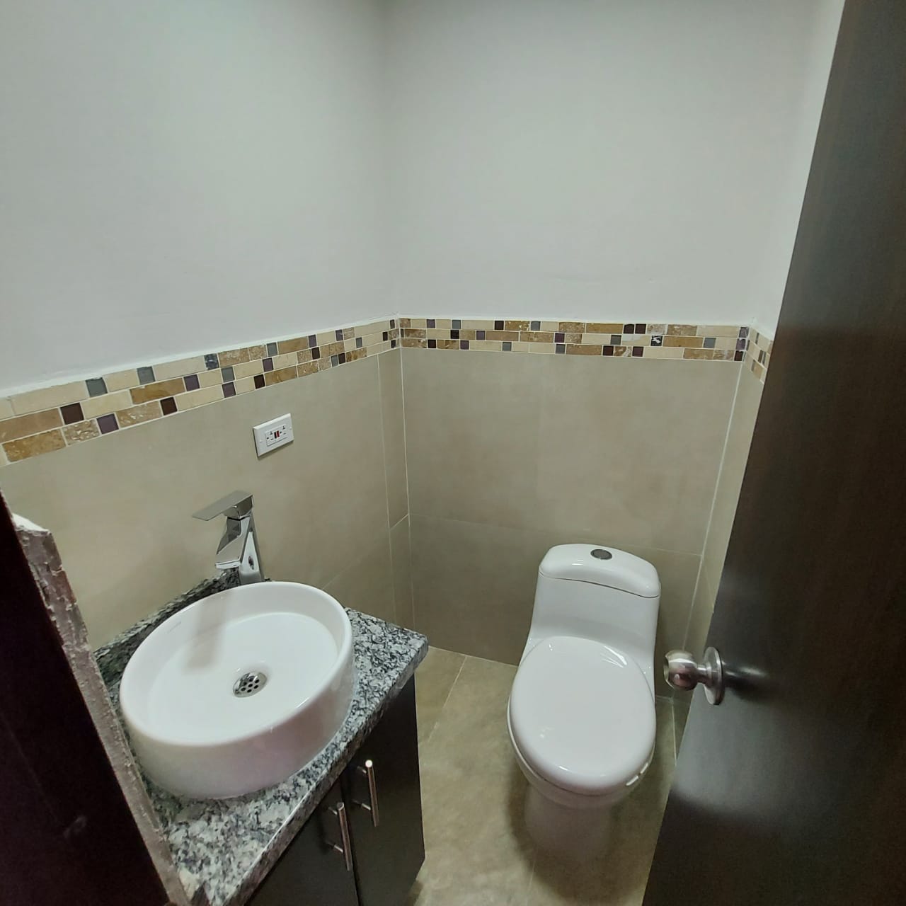 Apartaestudio en venta Medellin Loma de los Bernal