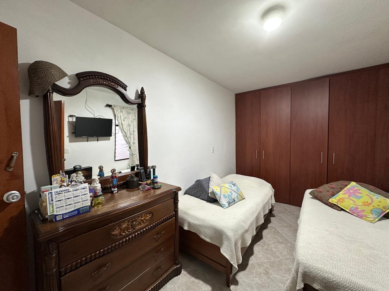 Casa Bifamiliar para la Venta en el Barrio: Laureles, Medellín.