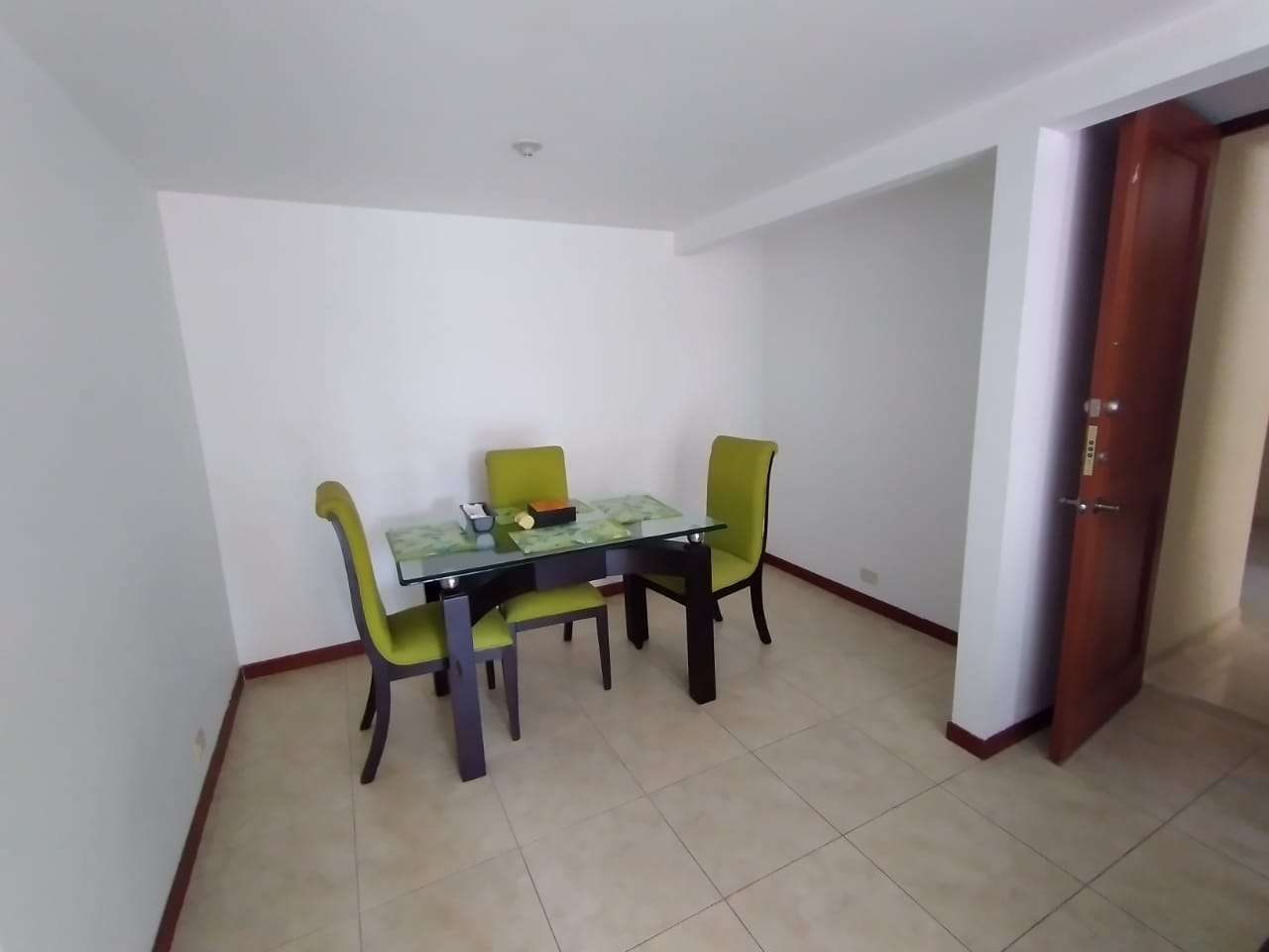 Apartamento en venta en la Loma de los Bernal