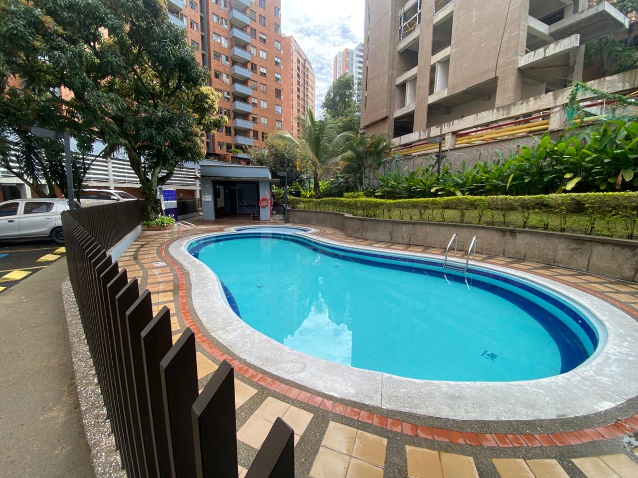 Apartamento en venta en Castropol Medellin