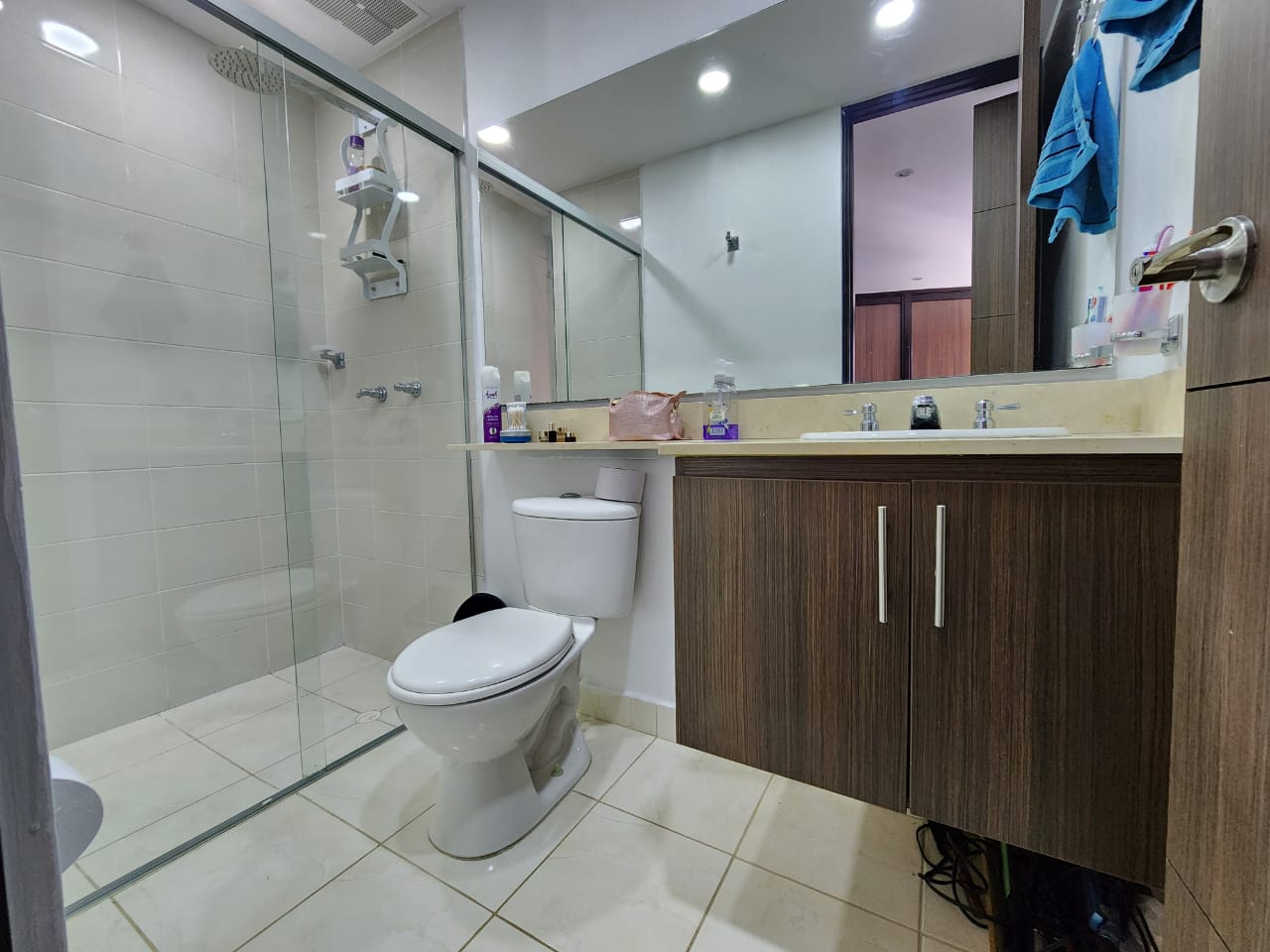 Apartamento en venta en sabaneta sector san jose parte baja