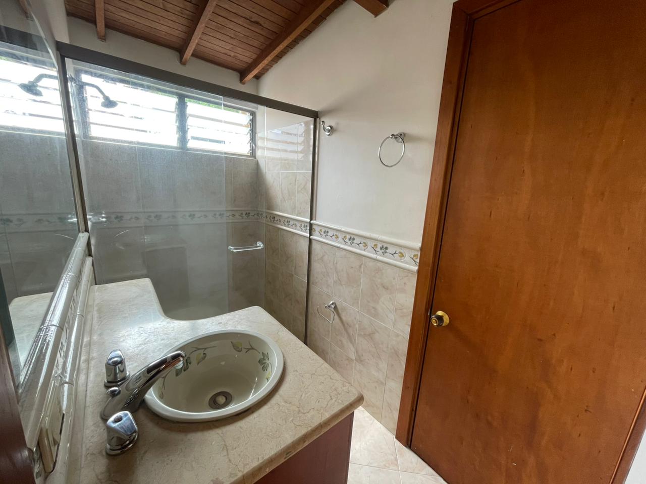 Casa en arriendo en Envigado Alcala