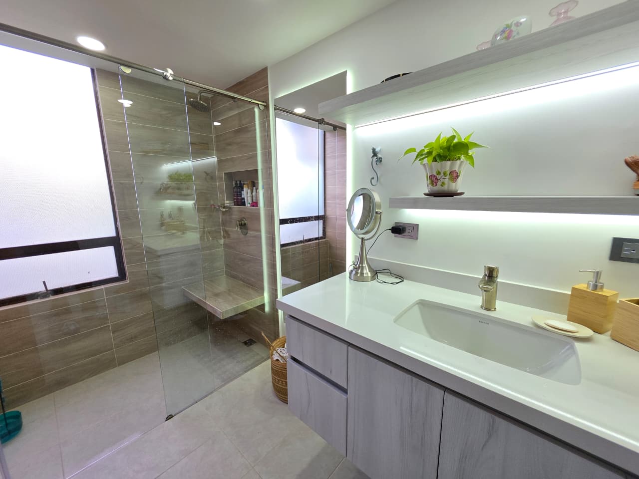 Apartamento en venta en el poblado sector vizcaya