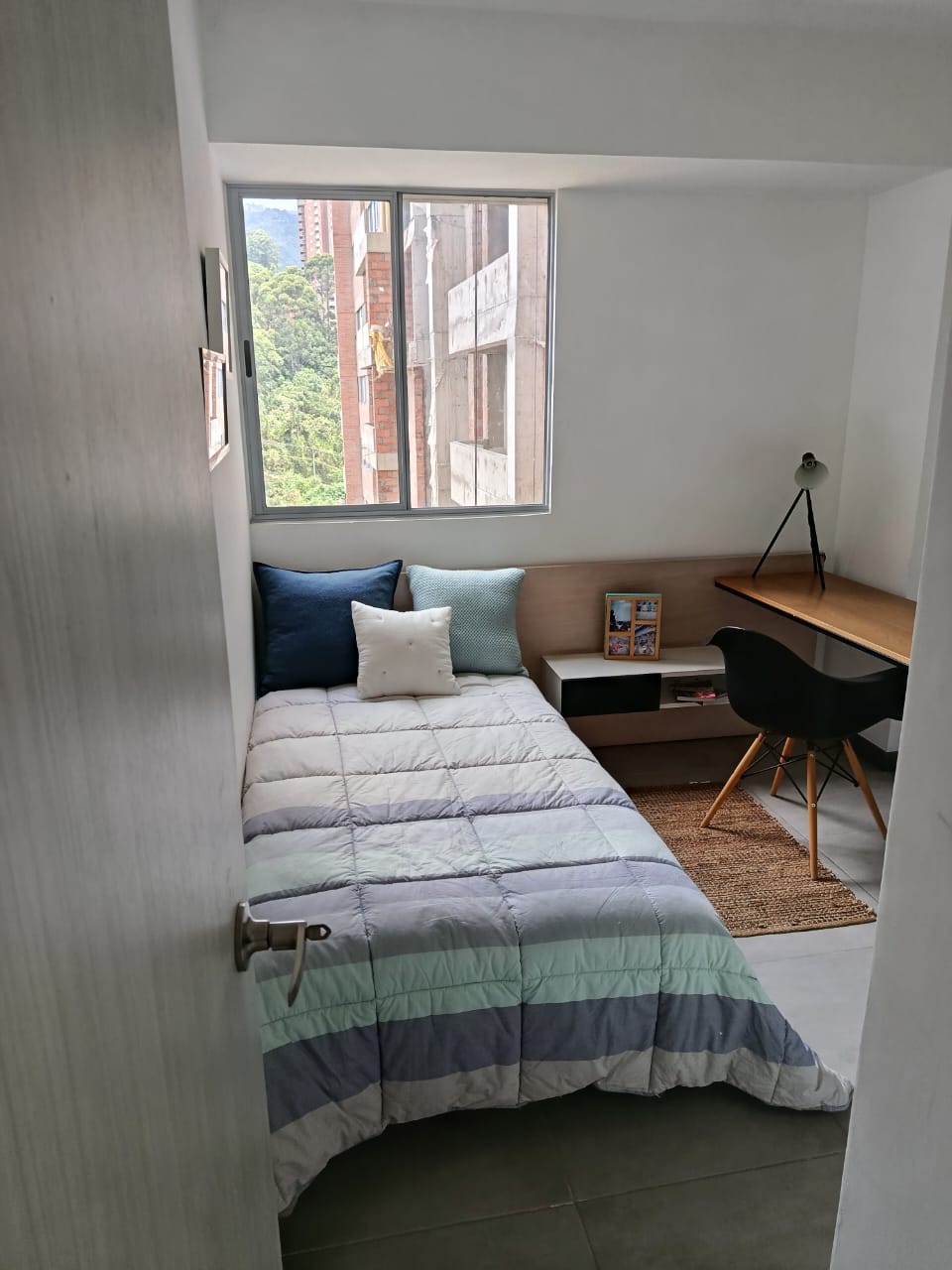 Venta de apartamento nuevo en Sabaneta Las Lomitas