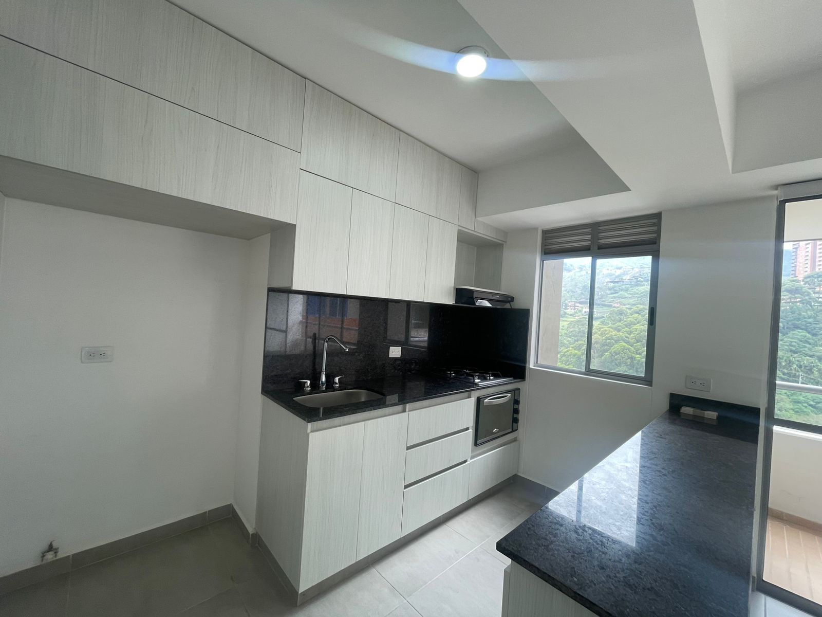 Venta de Apartamento en Sabaneta Las Lomitas