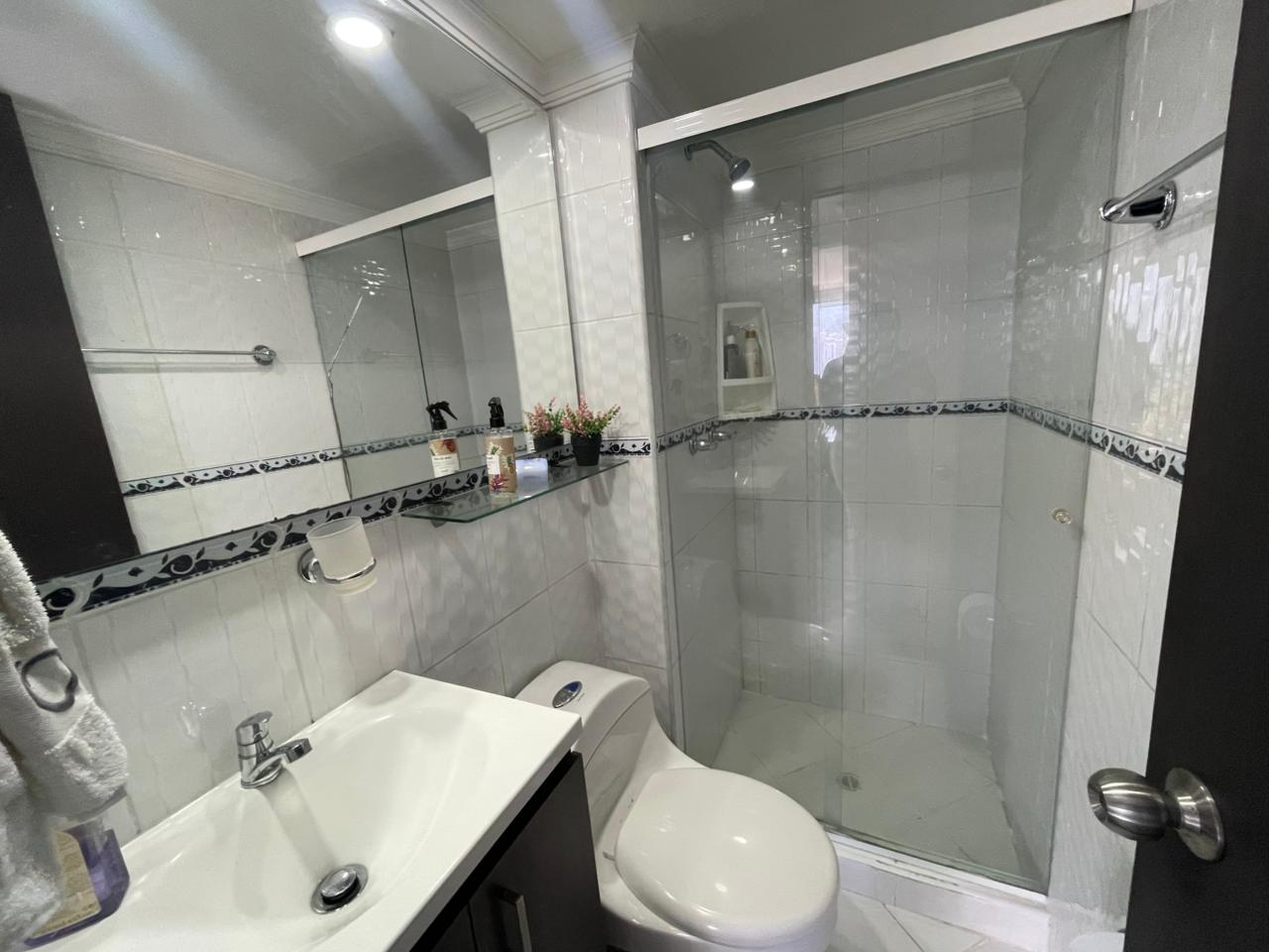 Apartamento en venta en la Loma de los Bernal